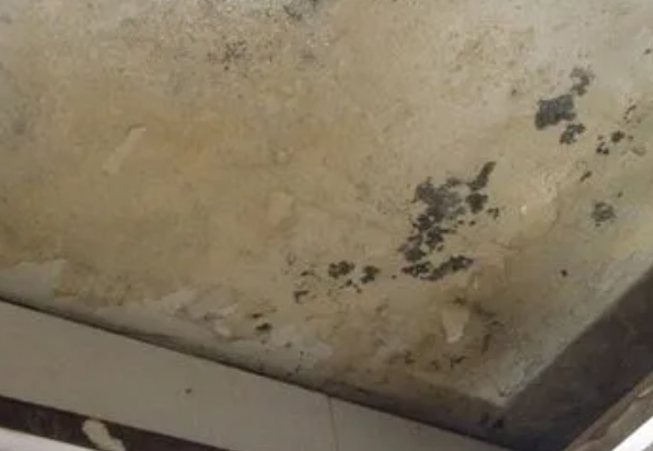 楚雄阳台漏水维修公司分享下楚雄卫生间渗水维修需要注意哪些问题。